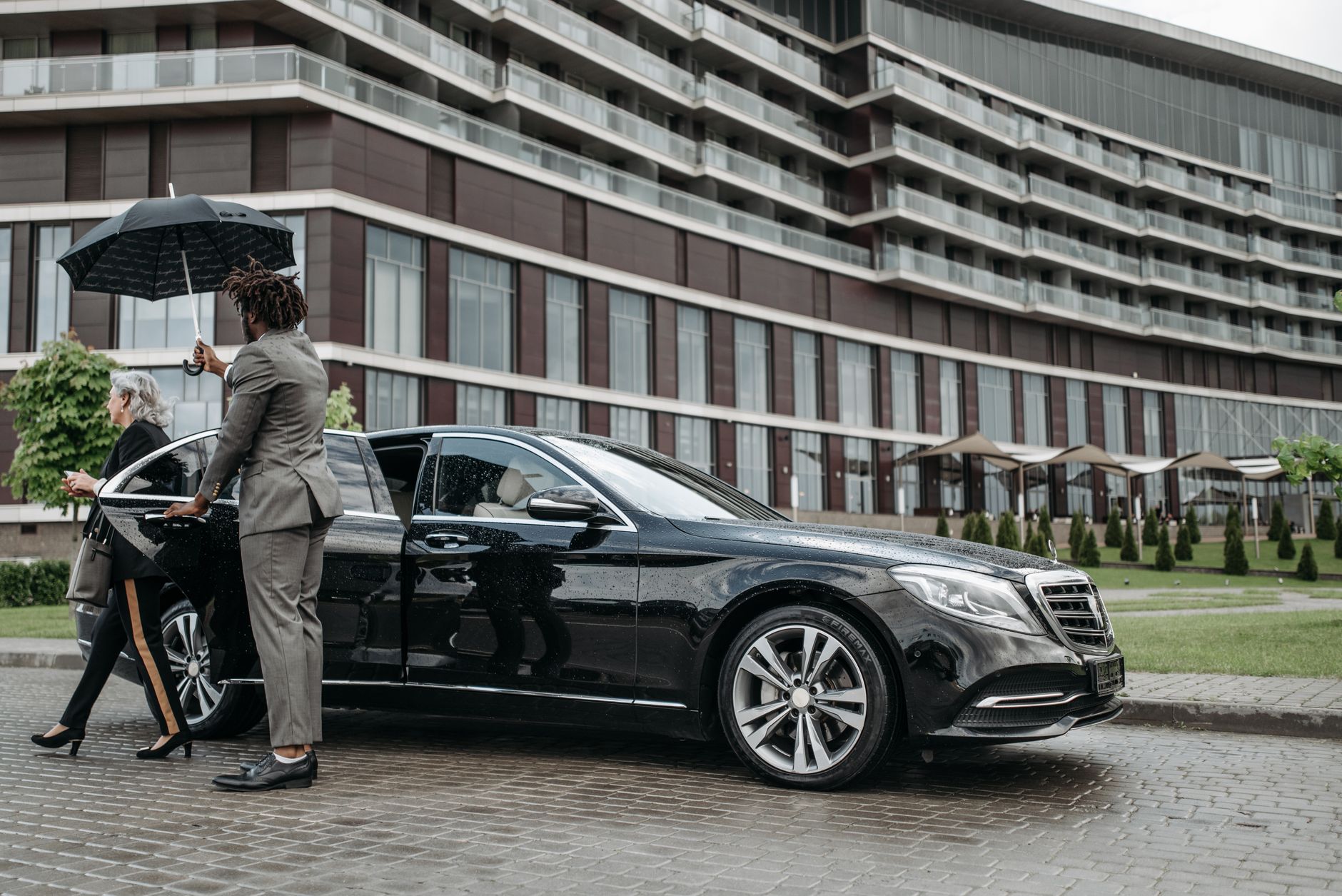Chauffeur privé équipe à La Rochelle